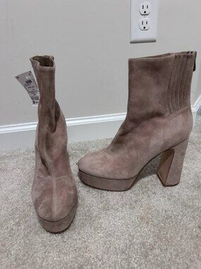 Steve Madden Boots